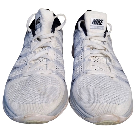 NIKE Womens Flyknit Lunar 2 in Wolf Grey/Black/White, Size 8.5 - Picture 2 of 5
